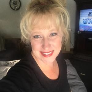 Meet your Posher, Cynthia